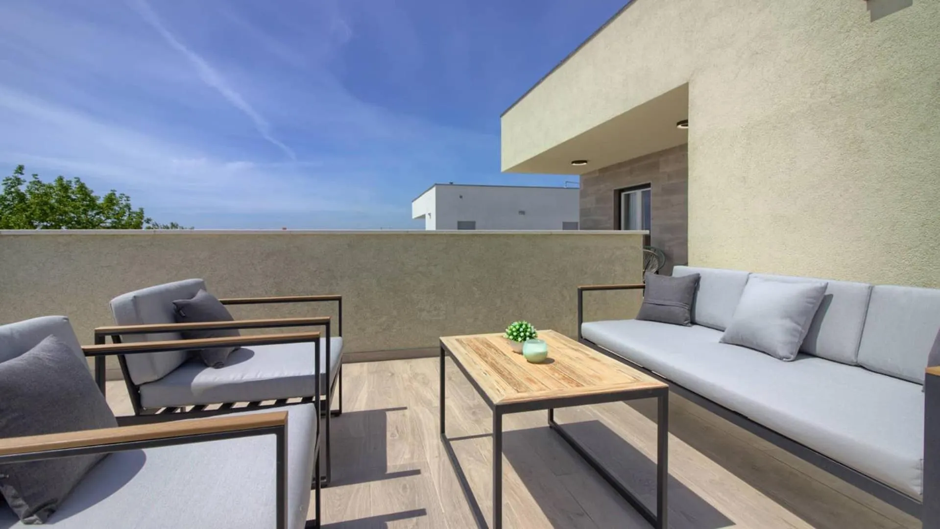 Villa Mako, Die Moderne Luxus-Villa Mit Swimmingpool Und Whirlpool In Ruhiger Vorort-Lage Von Pula