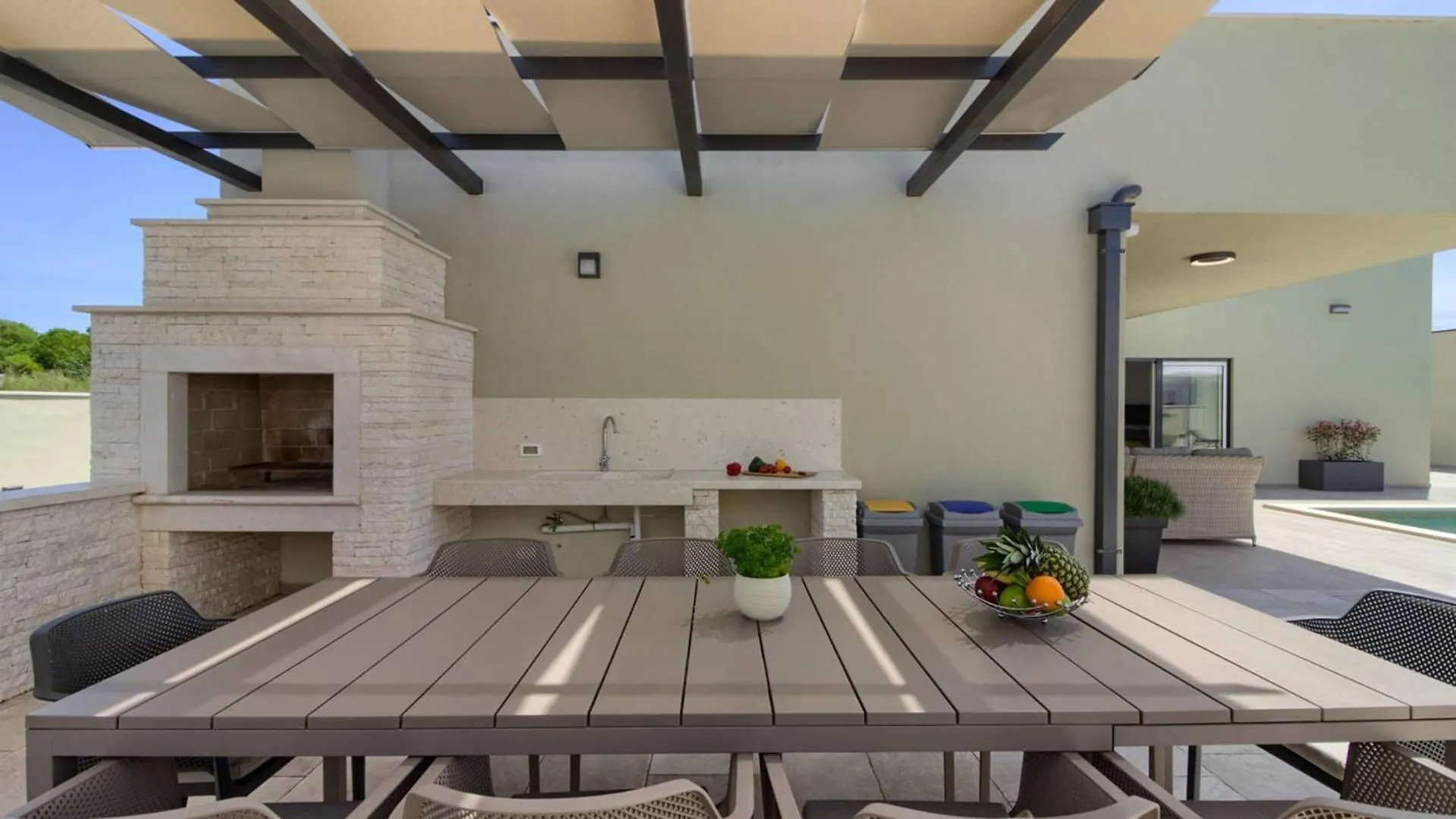 Villa Mako, Die Moderne Luxus-Villa Mit Swimmingpool Und Whirlpool In Ruhiger Vorort-Lage Von Pula 0*,  Croatia